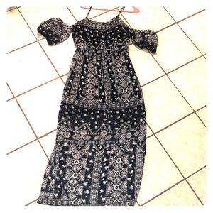 Super cute off the shoulder maxi dress